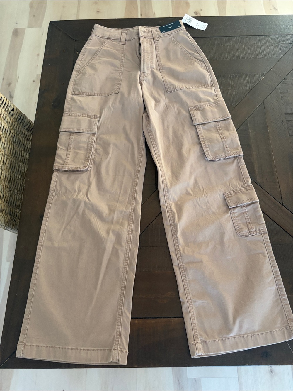 hollister ultra high rise cargo pant khaki baggy wide leg 0000S W23S nwt
